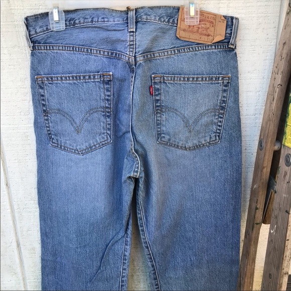 Host Pick!Vintage style Levi’s 501 button fly jeans - Picture 9 of 11